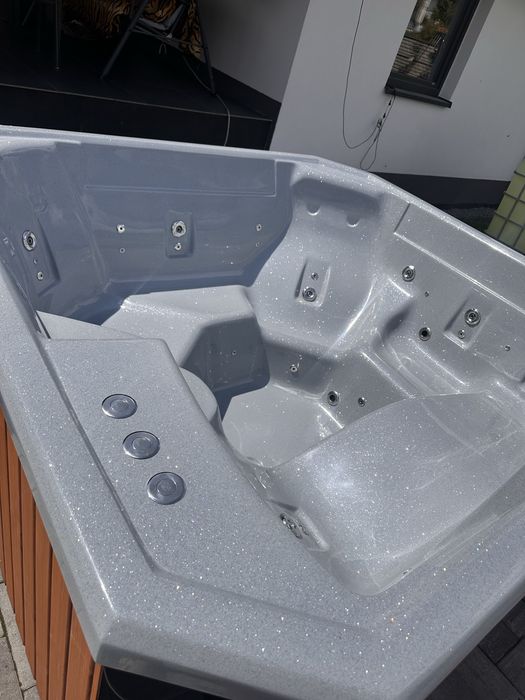 Balia ogrodowa prostokątna, kwadratowa, jacuzzi, bania, hydromasaż