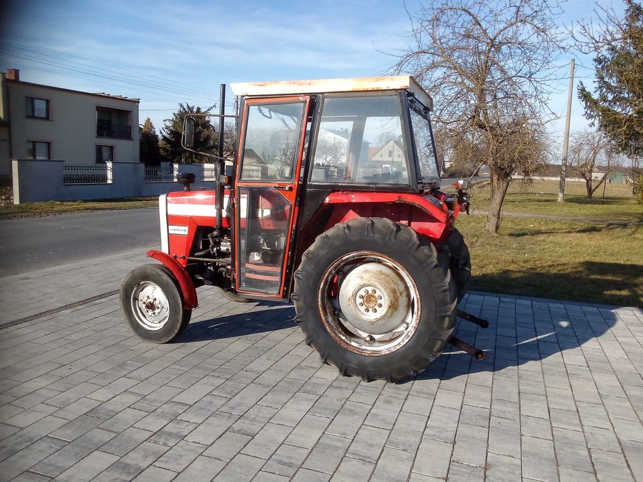 Ciągnik Massey Ferguson MF 235 traktor nie ursus