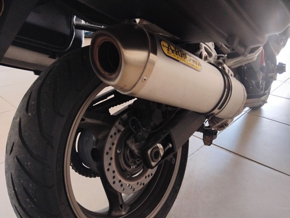 Vendo Suzuki GSX1250 FA