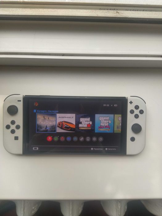 Ігрова консоль Nintendo Switch (OLED model) White