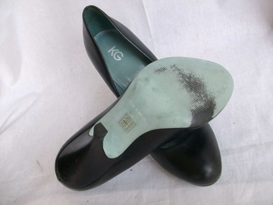 KG & Kurt Geiger skórzane szpilki platforma 40
