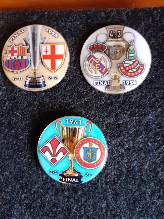 Значки футбольних клубів