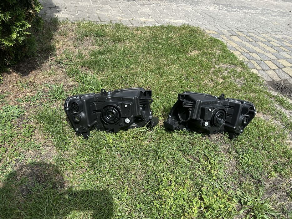 Фара Nissan Patrol Y61 рестайлінг