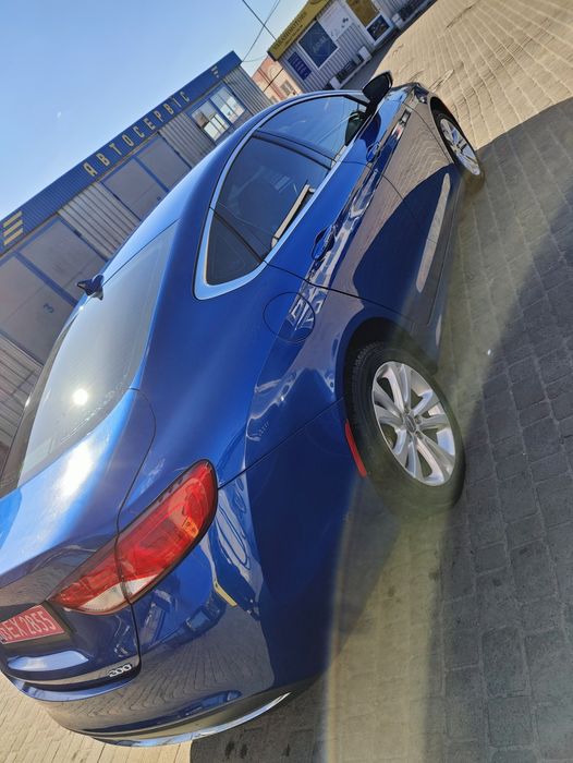 Продам Chrysler 200