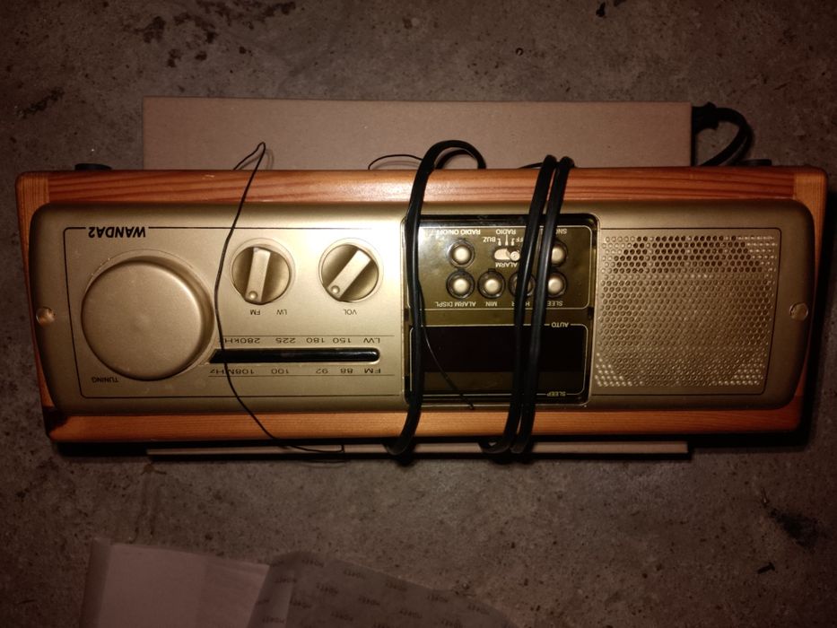 Radio Wanda 2 model na zdjęciu.