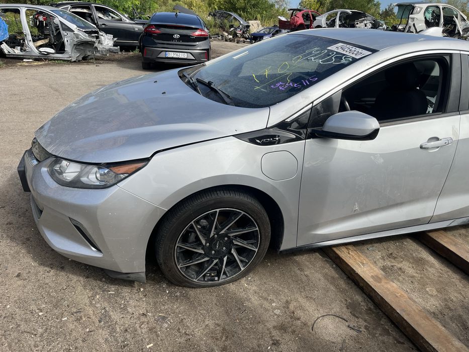 Chevrolet Volt 2 капот сірий Шевроле Вольт 2