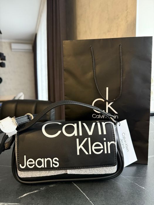 Сумка Calvin Klein