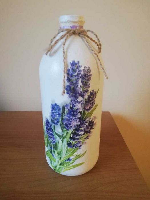 Butelki dekoracyjne decoupage