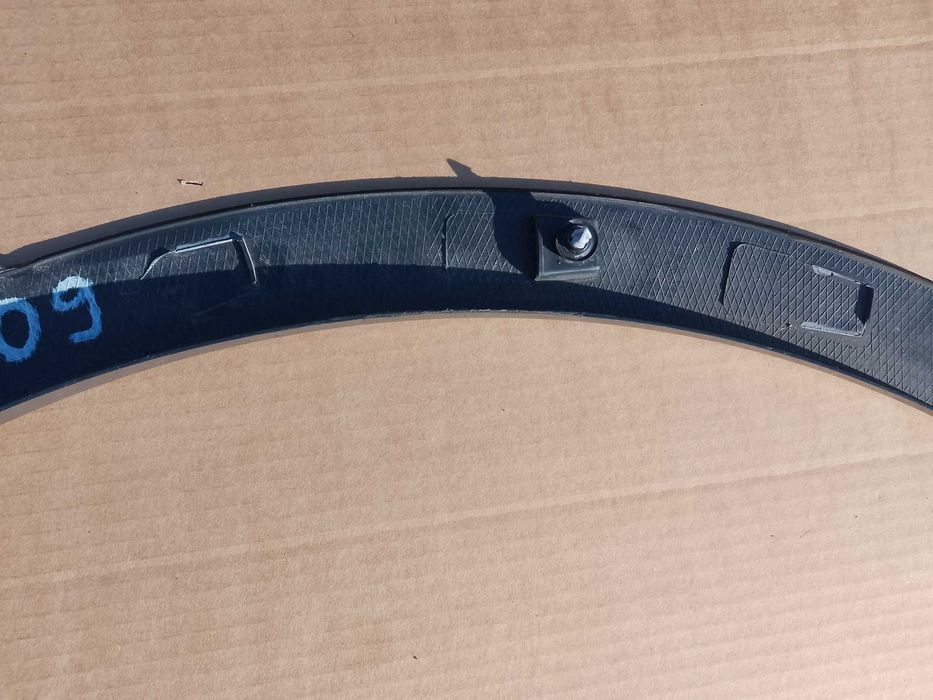 listwa nakładka błotnika VW ID.4 prawa tylna oryginał