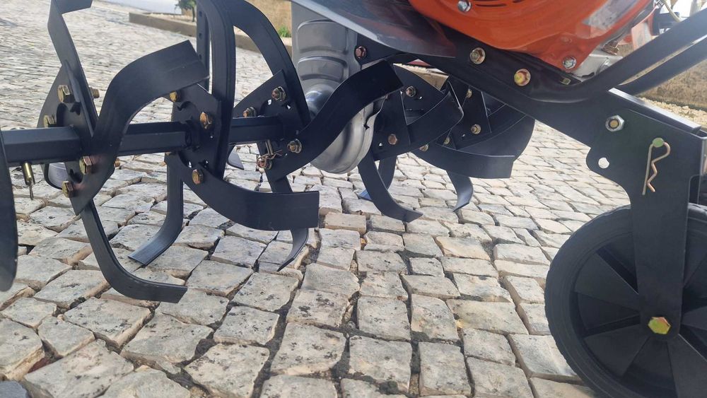 Motoenxada LIKE 212cc