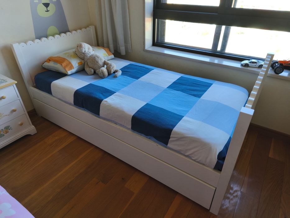 Cama com gavetão