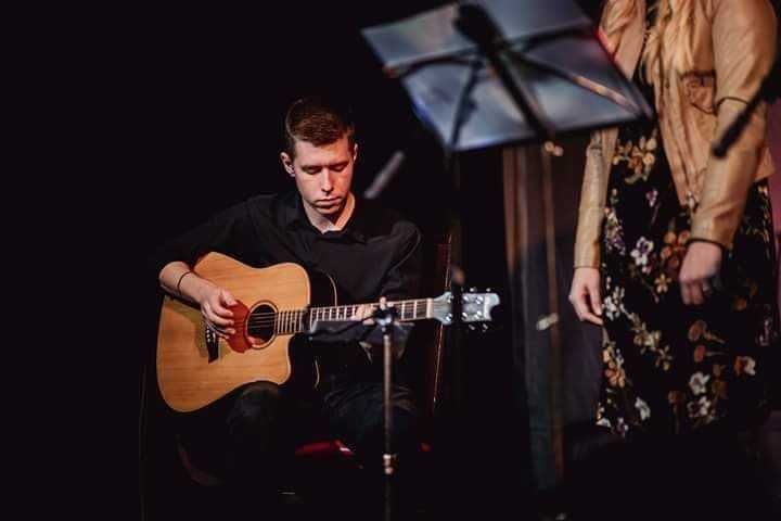 Muzyka na żywo - gitara + wokal