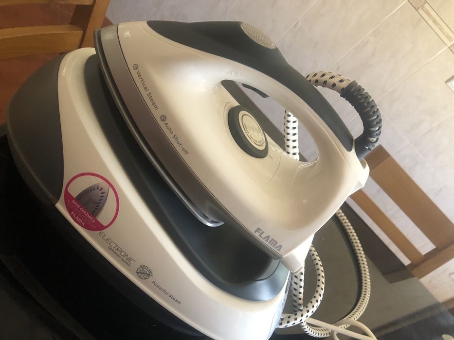 Flama Ferro Engomar Caldeira Steamjet 554FL