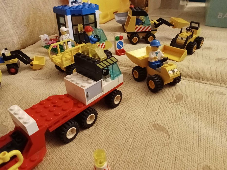 LEGO town lata 90 construction pojazdy budowlane i cafe dla kierowców