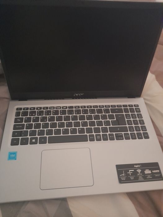 Computador semi novo