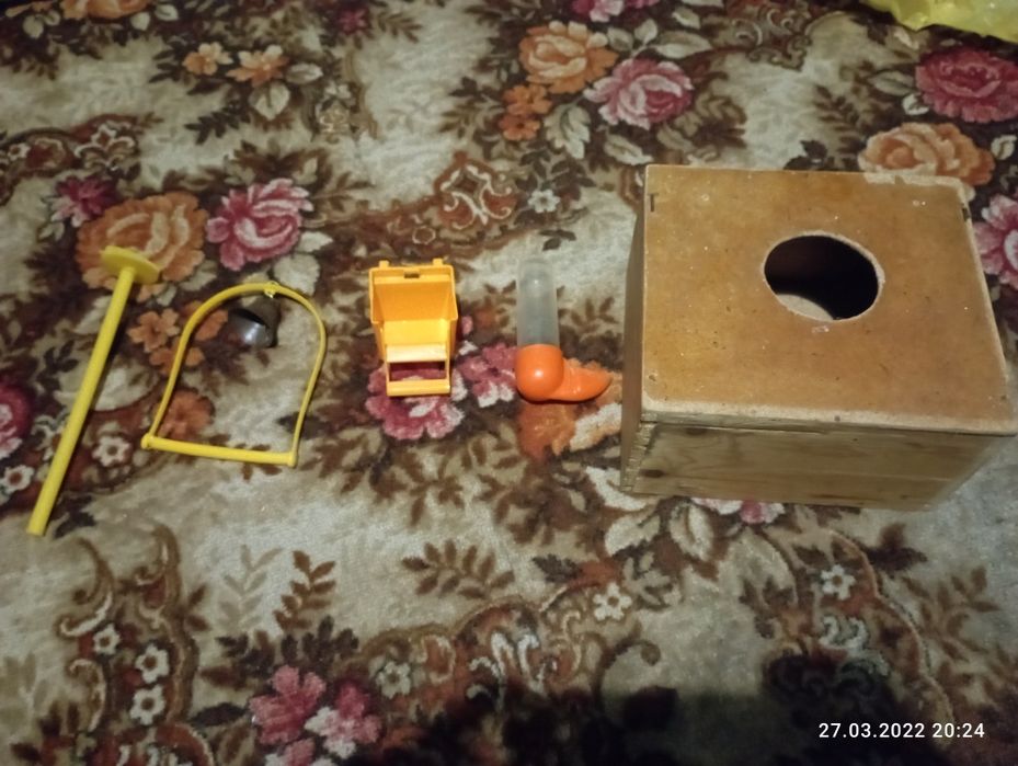 Продам аксесуари  для  папуг