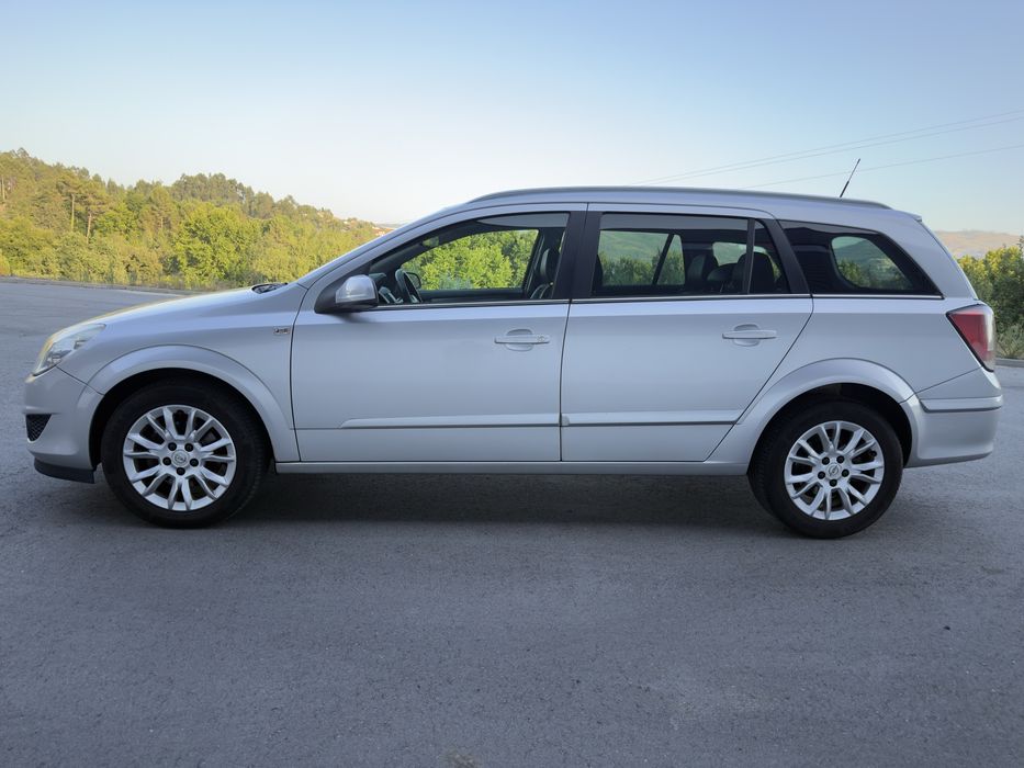 Opel Astra Caravan — fotografia 4