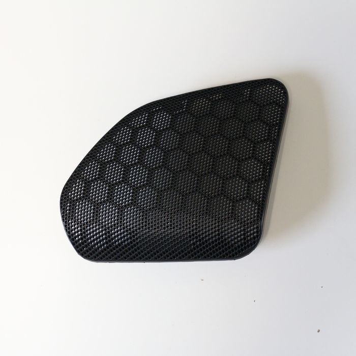 P211 Kratka obudowa głośnika Lewa 01-05 Honda Goldwing GL 1800