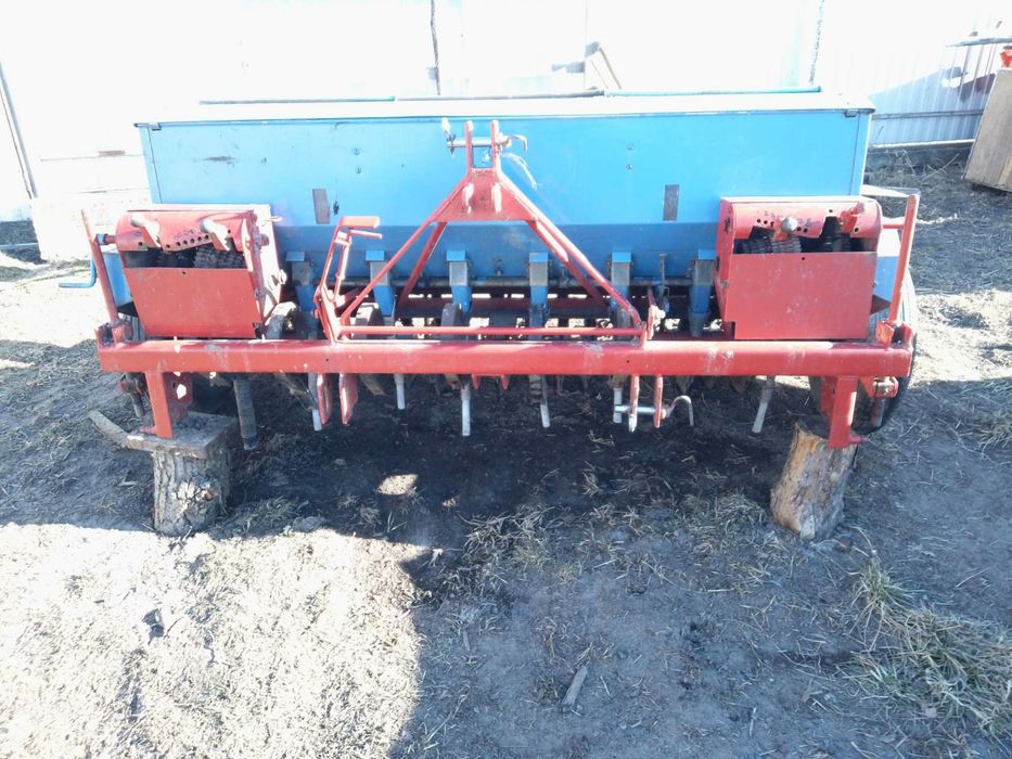 Продам сівалку сошникову