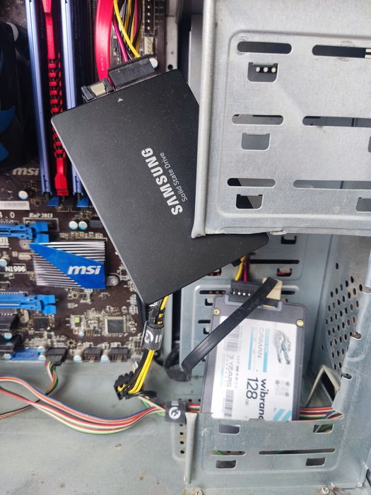 Продам системник