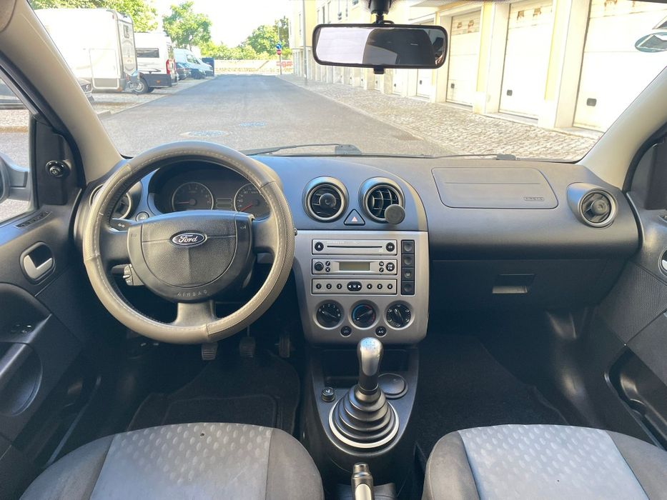 Ford Fiesta 1.2i com 172 mil km