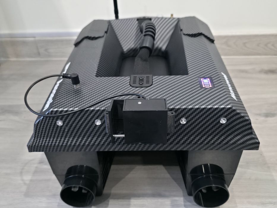 Łódka zanętowa Manuowell Assassin Pro gps autopilot torba gratis