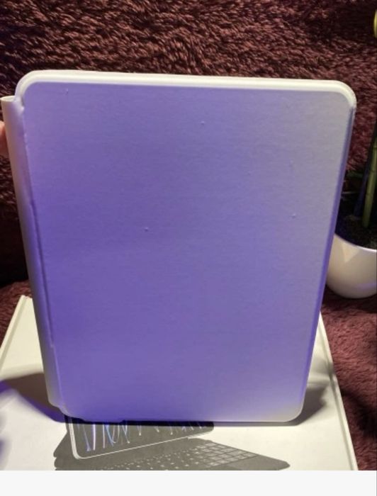 Etui-klawiatura z zawiąszków  magnetyczna do tabletu