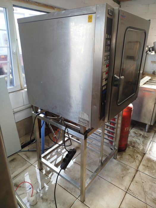 Пароконвектомат газовий ZANUSSI 220 вольт.