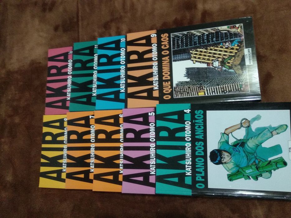 Livro.s Akira,sin city,selecoes BD,comix e luis royo
