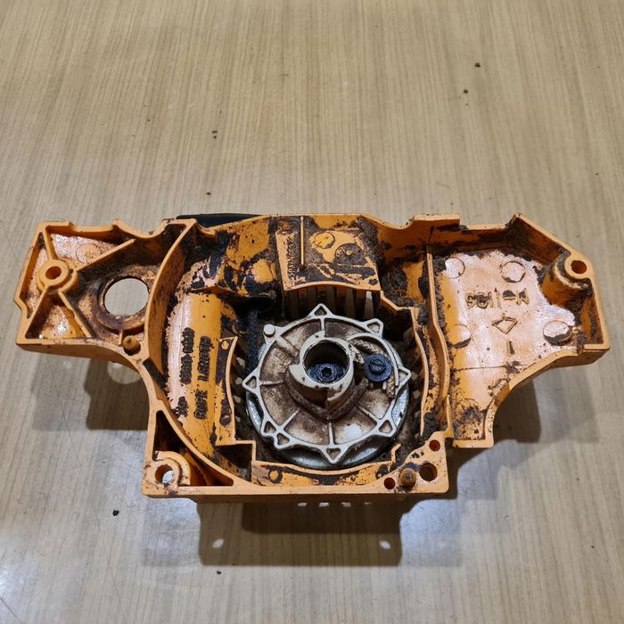 Partner 370 Szarpak Starter Rozrusznik Obudowa