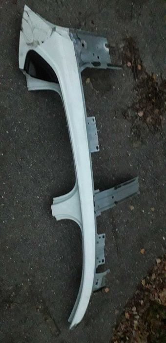 renault clio v słupki a - b - c  prawy i lewy,