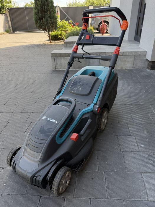 Газонокосарка Gardena PowerMax 1800/42 несправна / на запчастини