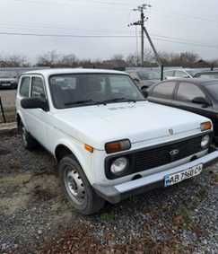 Автомобіль Lada NIVA
