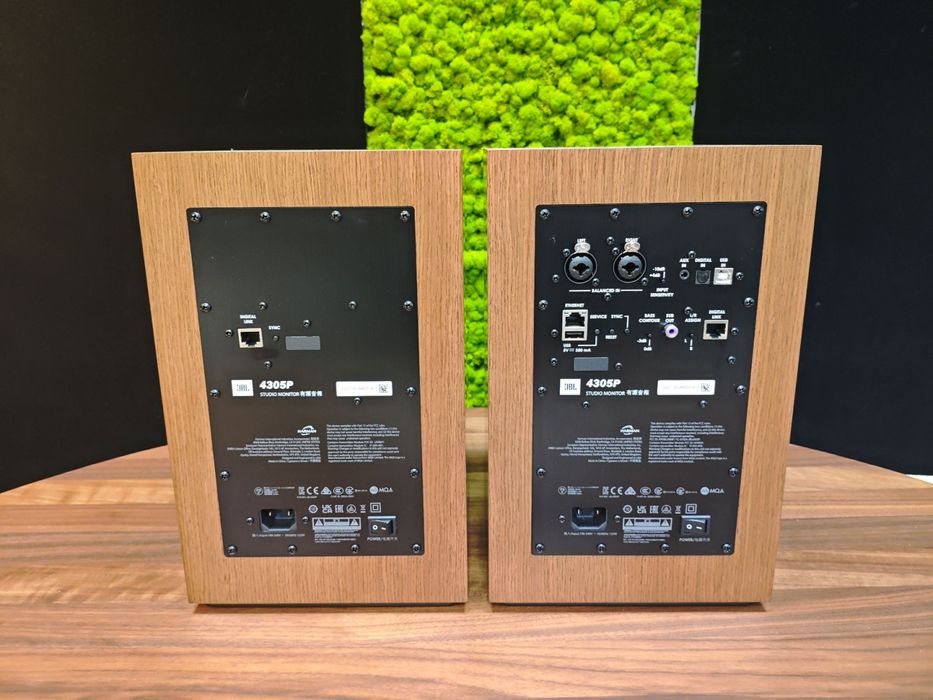 JBL 4305P Studio Monitor