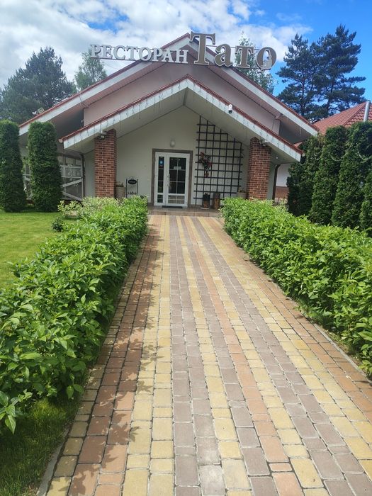 Продам готельно-ресторанний комплекс. Зазим'я.