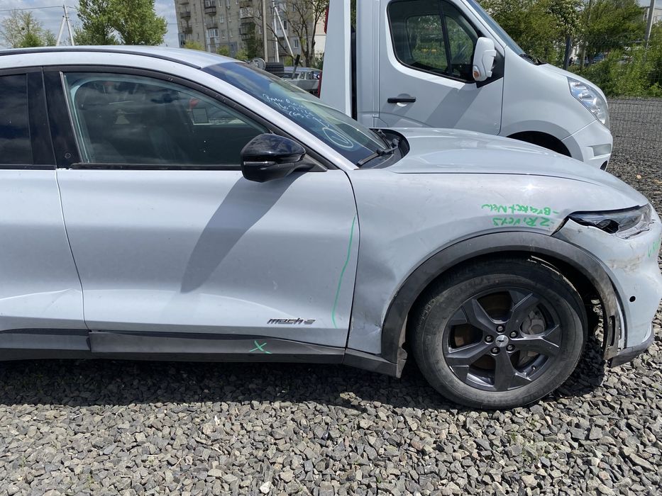 Ford Mustang Mach e 2022 розмитнений