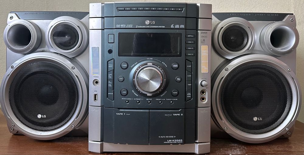 Музичний центр LG LM-K3565
