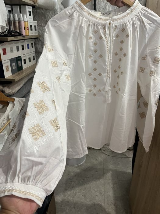 Вишиванка жіноча
