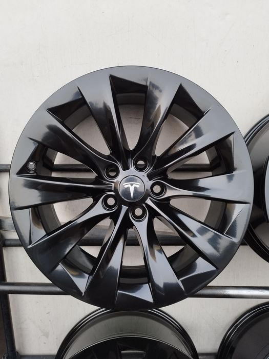 Felgi 19" 5x120 Et 40 8j Tesla S