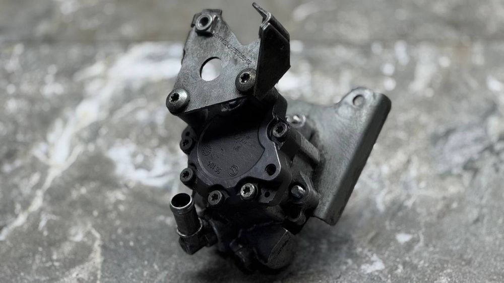 Гідро підсилювач руля БМВ Е39 М52 М54 Гур бмв е39 м52 м54 м52ту Шрот