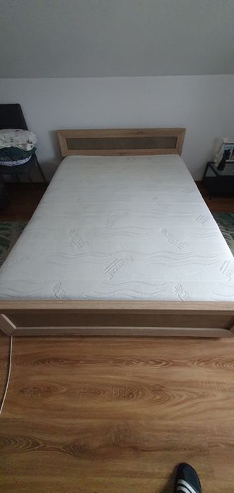 Sprzedam łóżko 140/200