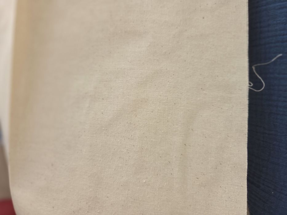 Tecidos vários para decoração bebé
