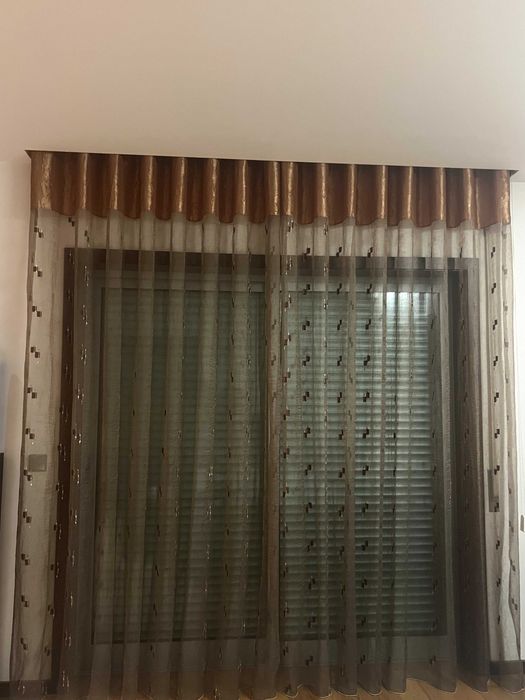 Cortinas de onda perfeita castanho translúcido