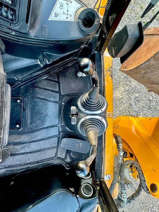 Екскаватор навантажувач jcb 3cx