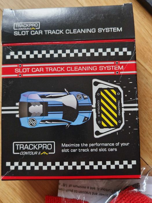 Carrera Digital 132 system czyszczący tor