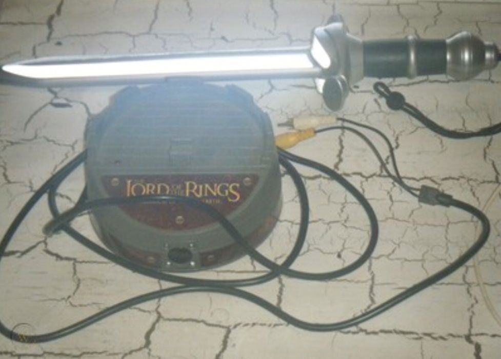 O Senhor dos Anéis Guerreiro da Terra Média Jogo de TV - 2004