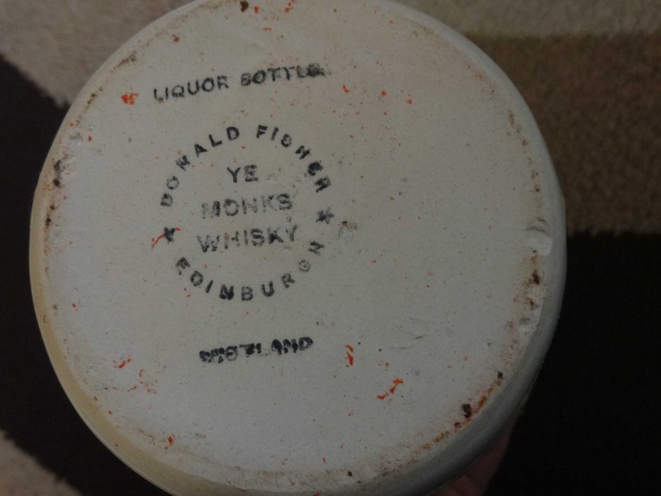 Garrafa Cerâmica Antiga whisky para coleção