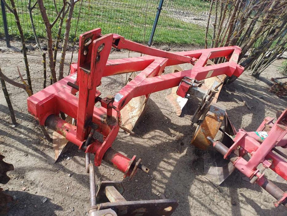 Sprzedam pługi Staltech 4