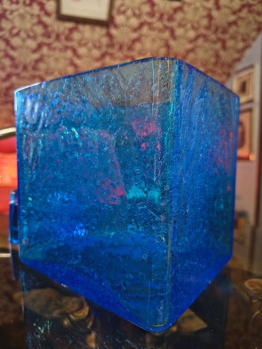 Duży pojemnik, wazon