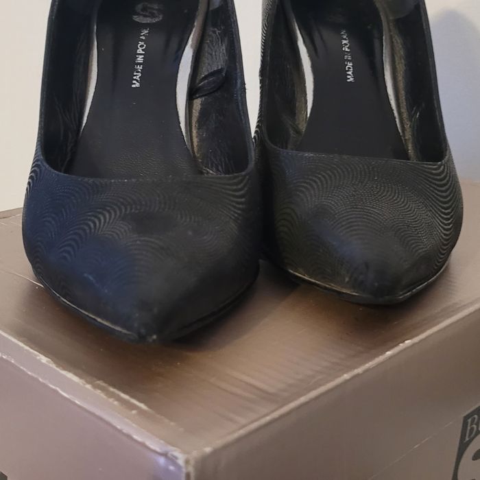 Eleganckie czarne czółenka Lasocki